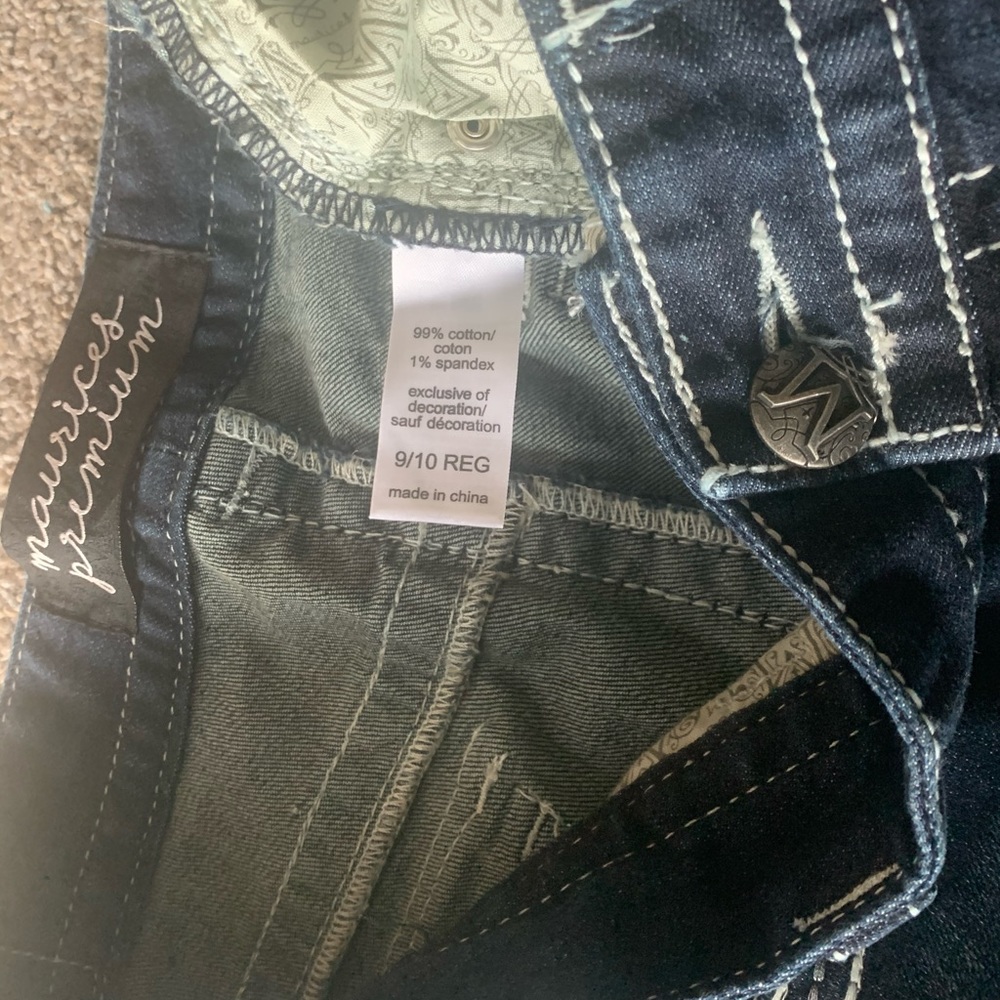 Jean capris - Picture 7 of 7